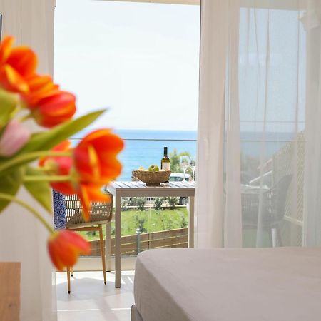 Magdachris Luxury Rooms Agios Georgios Pagon Exterior foto